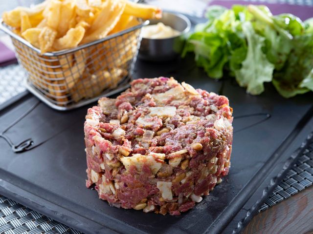 Le Point Fix le tartare de boeuf au couteau Charolais italien.jpg
