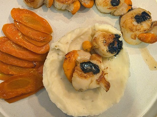 Le Point Fix Noix de st jacques au beurre de caviar