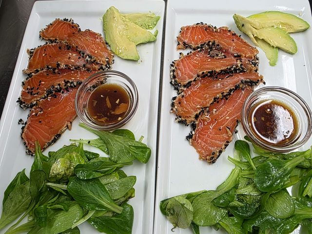 Le Point Fix Tataki de saumon au yuzu